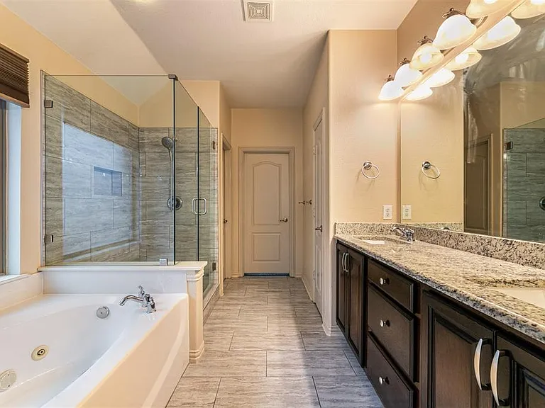 1475 Cambridge Dr — Photo 27