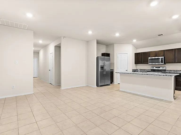 9506 Murandy Dr — Photo 4