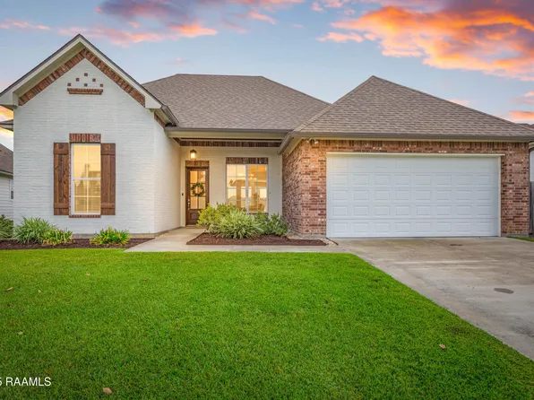605 Easy Rock Landing Dr, Broussard, LA 70518