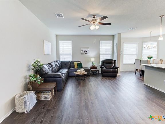 5th image of 252 Bainbridge Rd