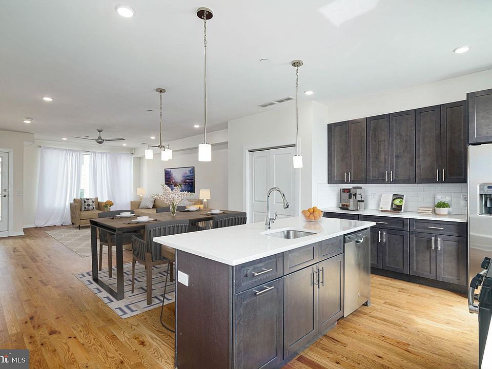 1st image of 2136 Kensington Ave #B74