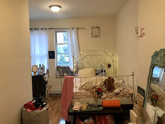 Rented by Voro, LLC | media 9