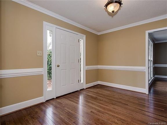 2nd image of 8725 Scarsdale Dr