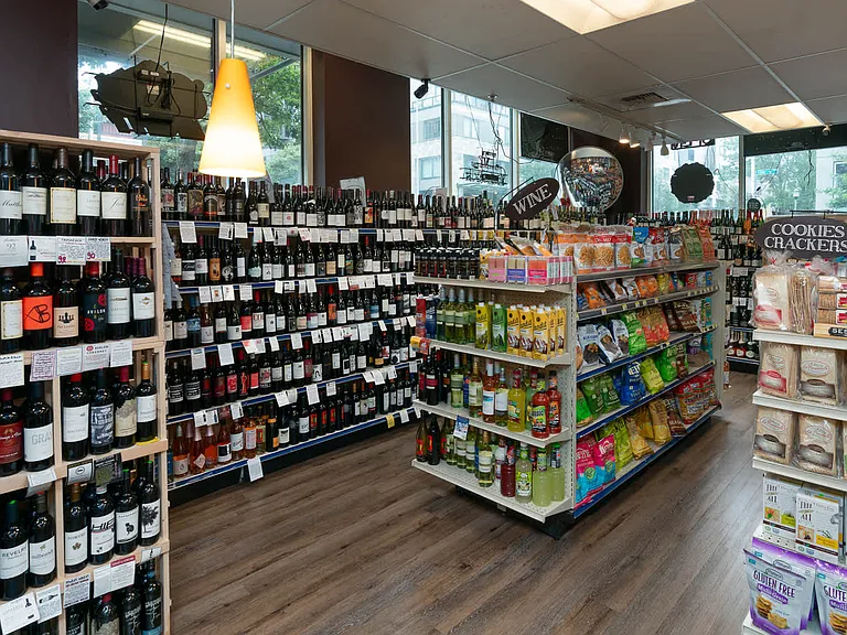 New Town Market located on-site