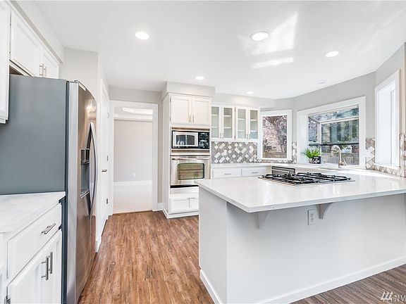4th image of 7506 91st Avenue Ct SW