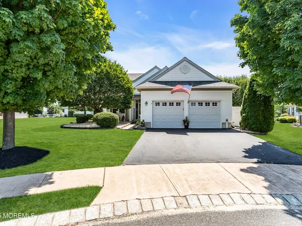 6 Amalfi Court, Manchester, NJ 08759