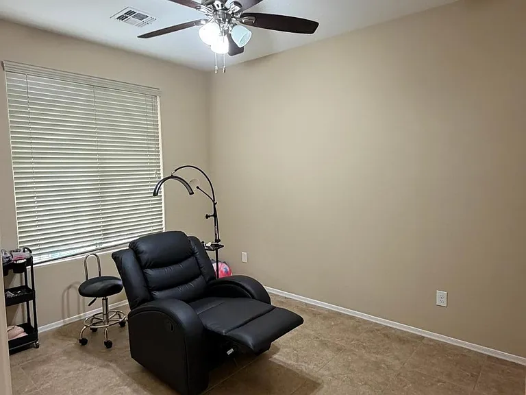 4723 W Gelding Dr — Photo 4