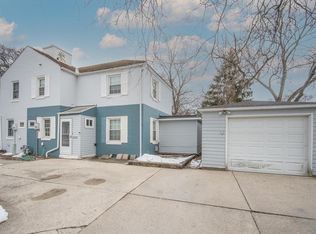 5810 Dale Ln, Greendale, WI 53129