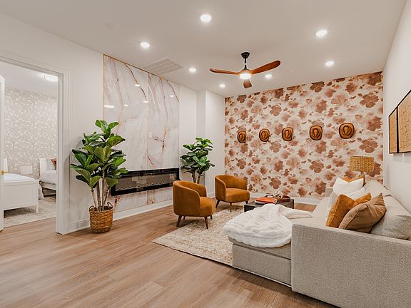 3rd image of 3509 Charlotte Ave W #404
