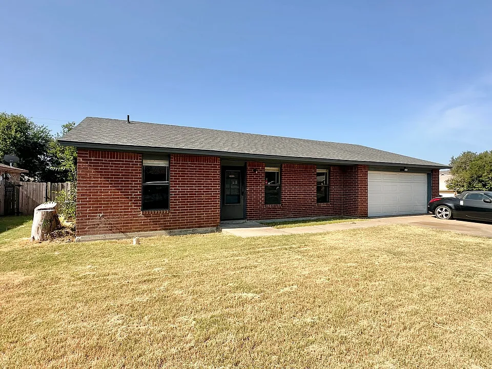 1808 Miranda Ave