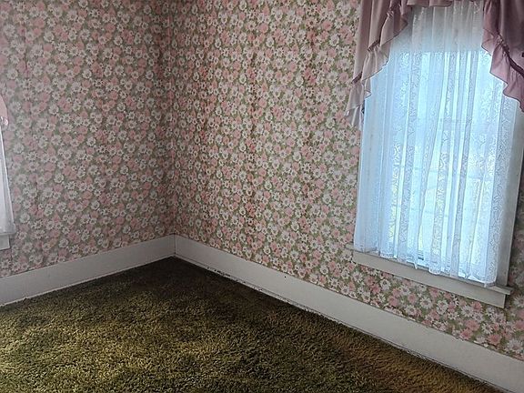 4th image of 418 Jump St