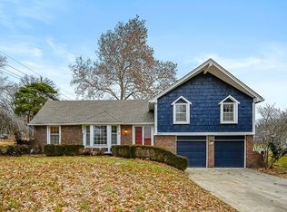 8803 Nall Ave, Prairie Village, KS 66207