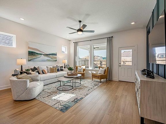 The Veracruz - Family Room