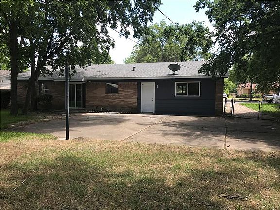 3rd image of 917 Havenwood Dr