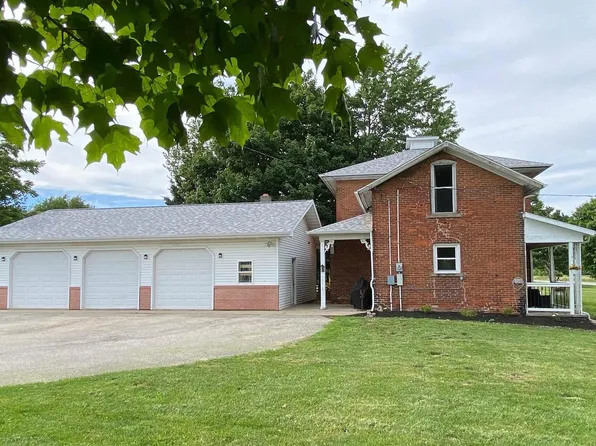 2436 S High St #33, Albion, IN 46701
