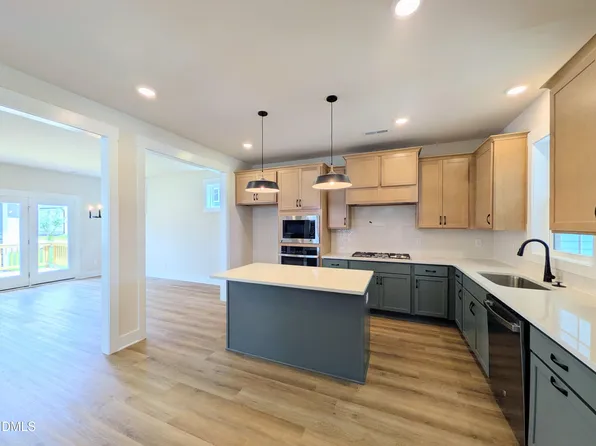 640 Helping Horse Ln, Wendell, NC 27591
