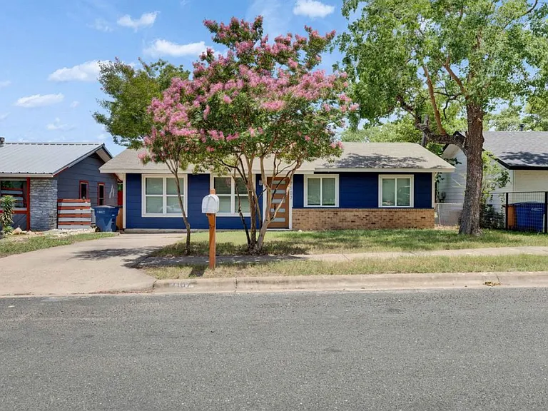 7107 Cherry Meadow Dr — Photo 24