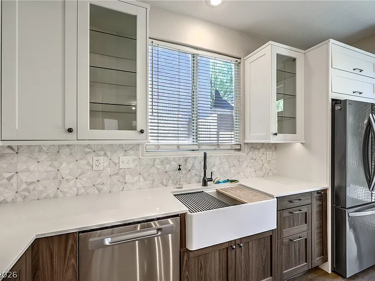 10650 Streamside Ave — Photo 10