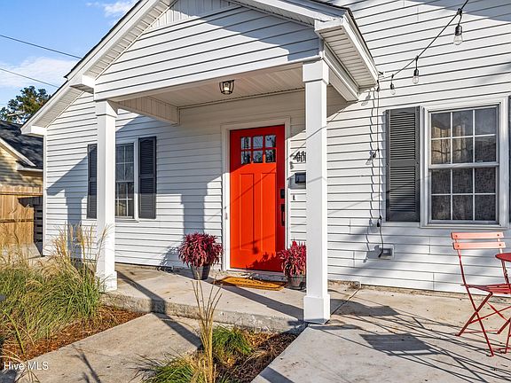 5th image of 411 Swann Street