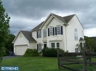 6 Briarcliff Cir, West Grove, PA 19390