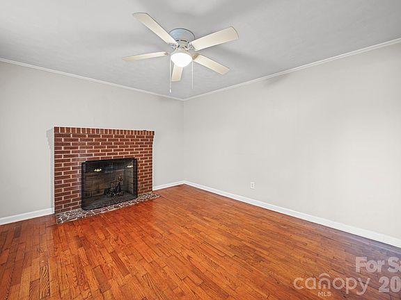 2nd image of 213 Crowell Ave