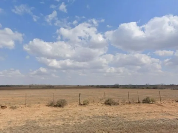 00 FM 472, Bigfoot, TX 78005
