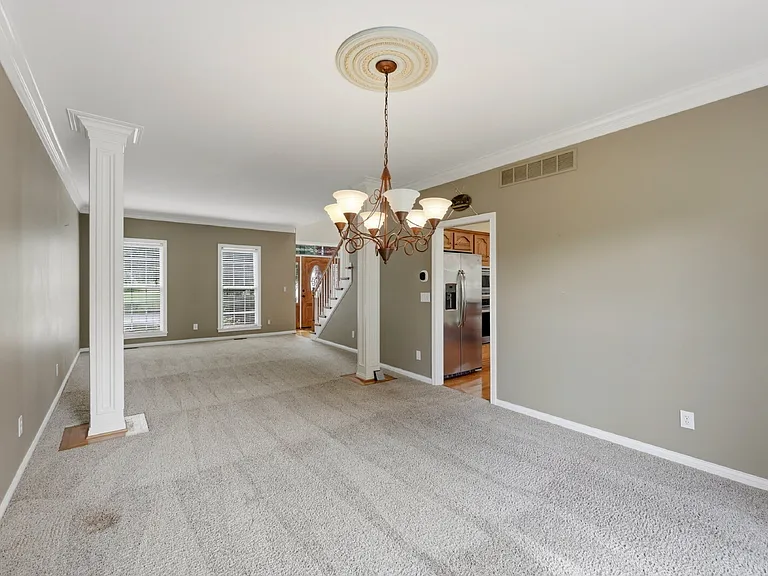 3237 Mantilla Dr — Photo 6
