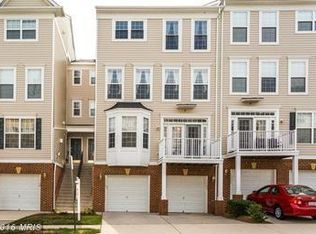 13565 Davinci Ln, Herndon, VA 20171