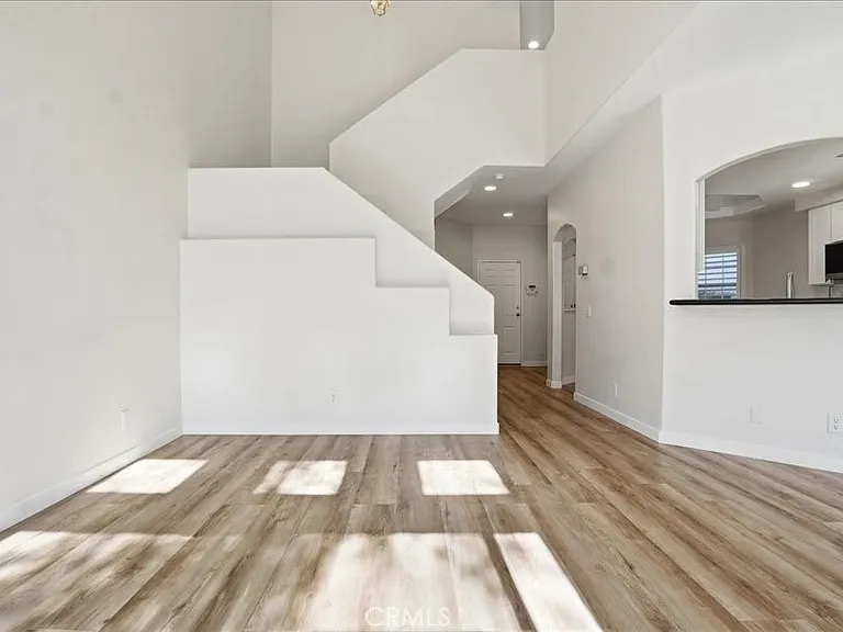 356 Carrione Ct — Photo 29