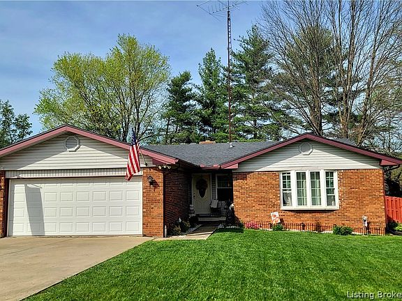 2nd image of 303 Golf Ridge Lane