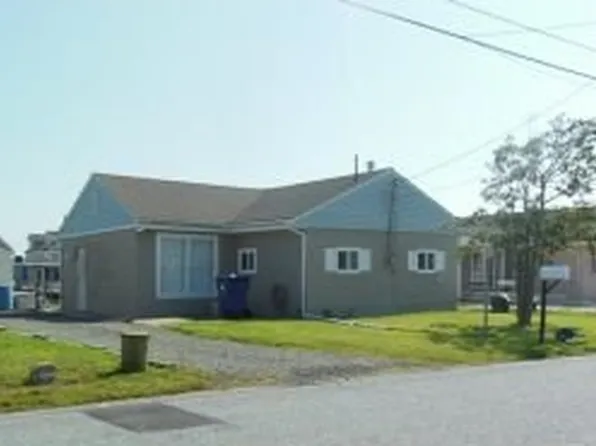 118 E Dory Dr, Tuckerton, NJ 08087