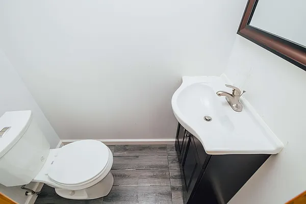 Rented by Nooklyn NYC LLC | media 10