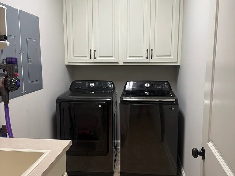 62 Newberry Ln — Photo 31