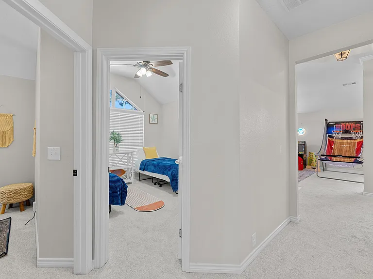 11350 Balcones Dr — Photo 58