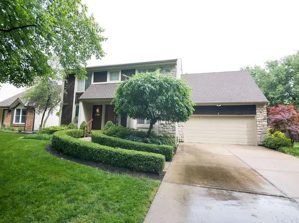 9116 Allman Rd, Lenexa, KS 66219