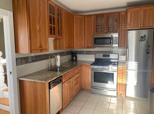 102A Moreland St ROOM 2, Roxbury, MA 02119