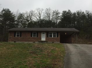 3122 Paint Creek Rd, Stanton, KY 40380