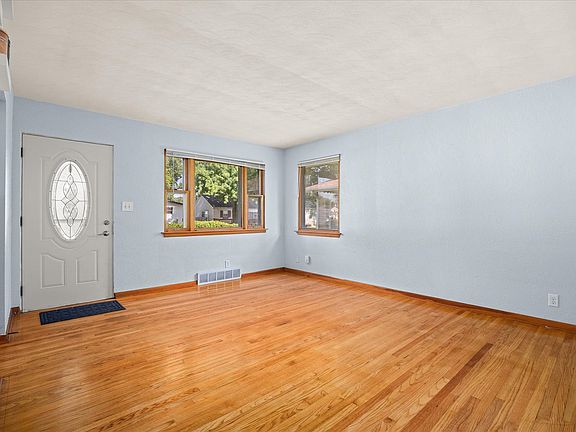 4th image of 408 S May St