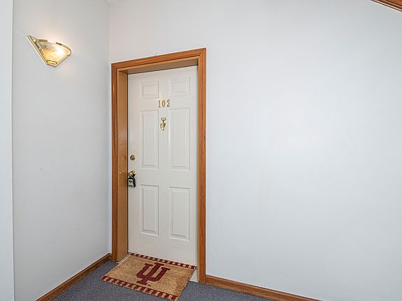 5th image of 3705 E Barrington Dr #B102