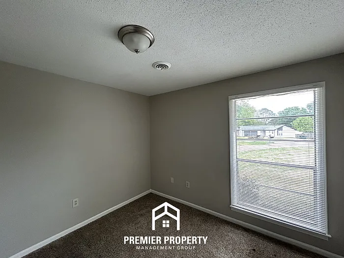 970 Millcreek Pl — Photo 13