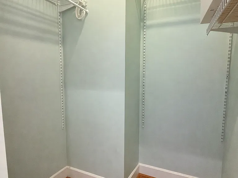 41-31 51st St #5E — Photo 6