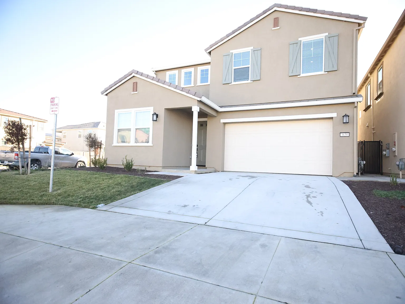 4 bed, 2223 sqft, $5,395 — Photo 1