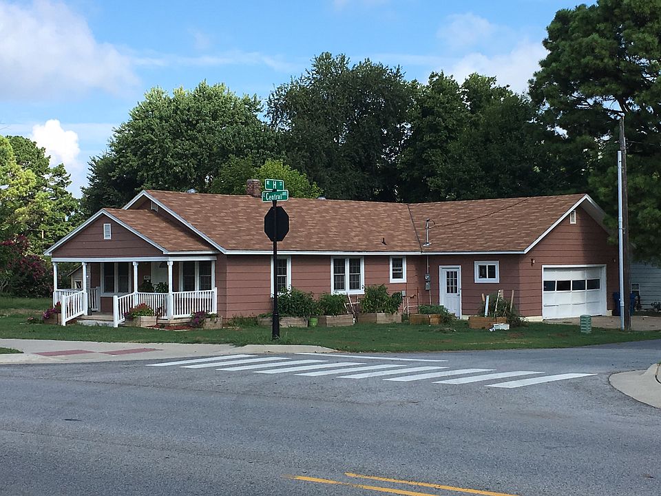 1st image of 807 E Central Ave