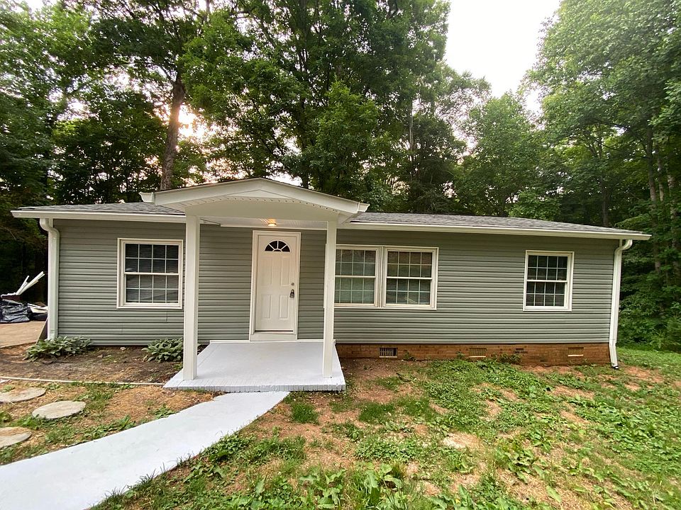 446 Mountain Ridge Ct.