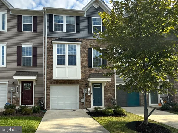 142 Seldovia Dr, Indian Head, MD 20640