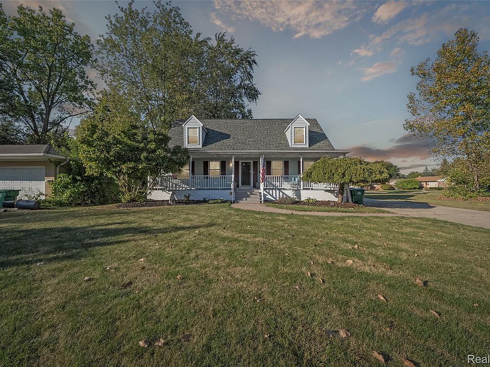 1st image of 30436 Beechwood St