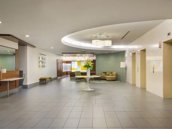 310 East 46th Street image 10 of 11