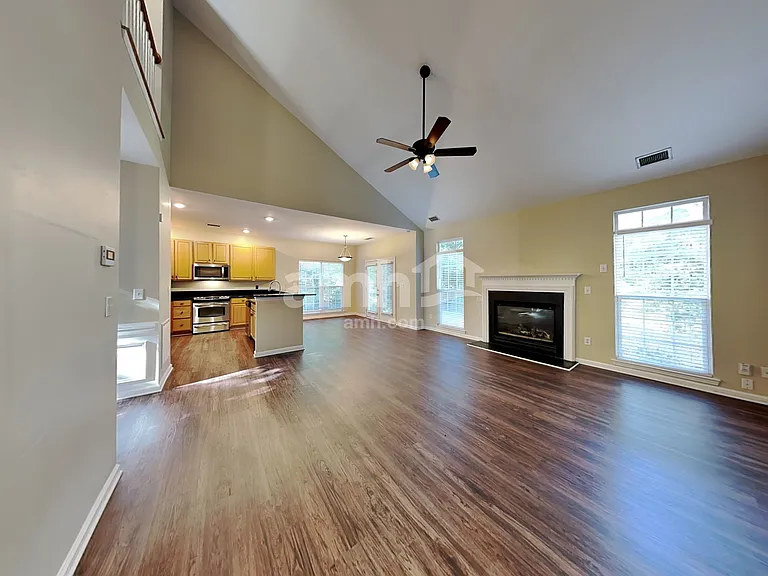 8207 Abbottsgate Ln — Photo 7
