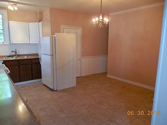 5th image of 55 Sussex St APT 1