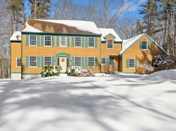 9 Carriedale Lane, Kennebunk, ME 04043